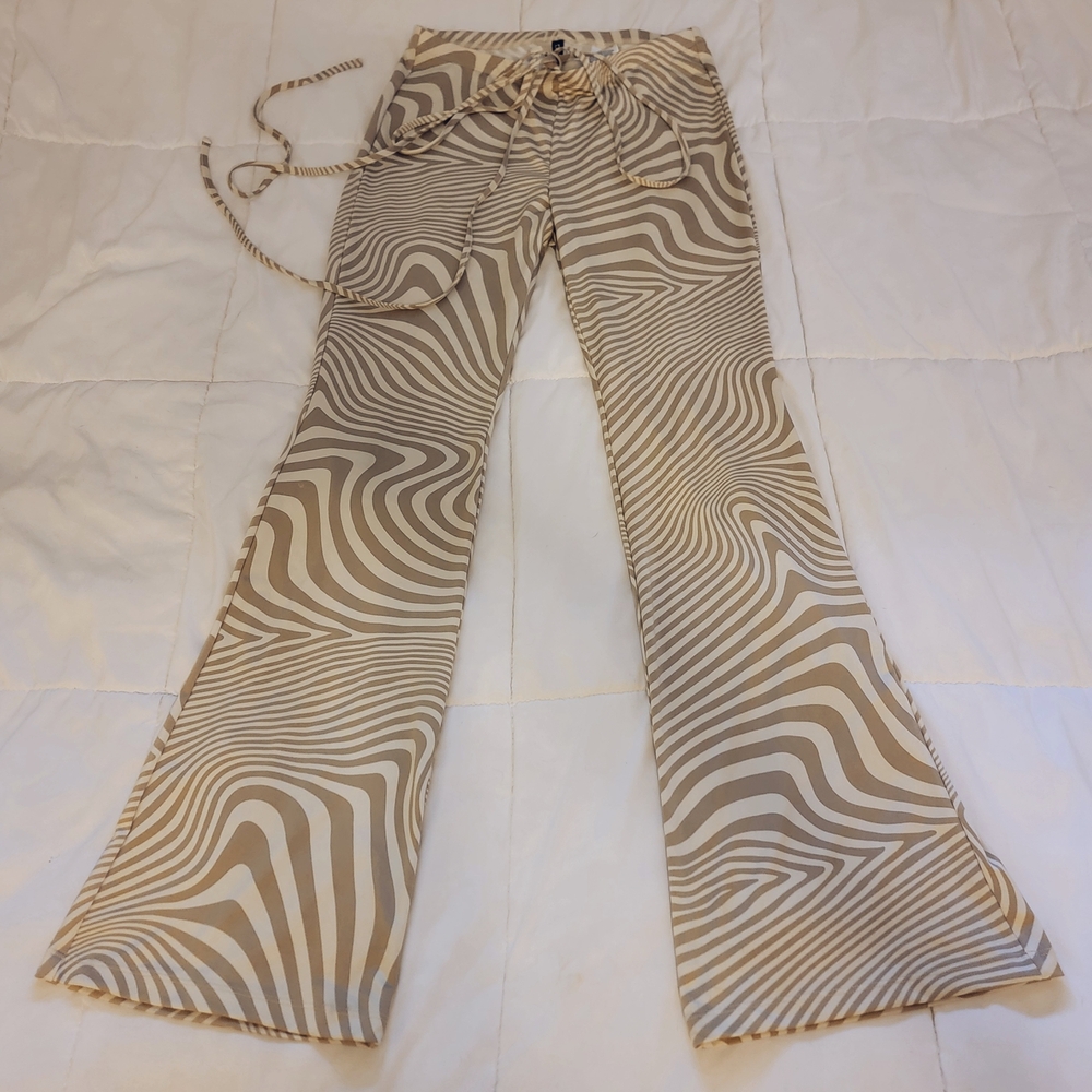 Divided Brown and White Patterned Leggings